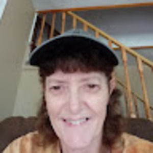 Meet your Posher, Leslie